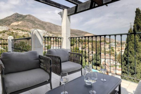 3 Bedroom Semi Detached Villa with Stunning Views!